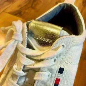 Tommy Hilfiger women’s sneakers